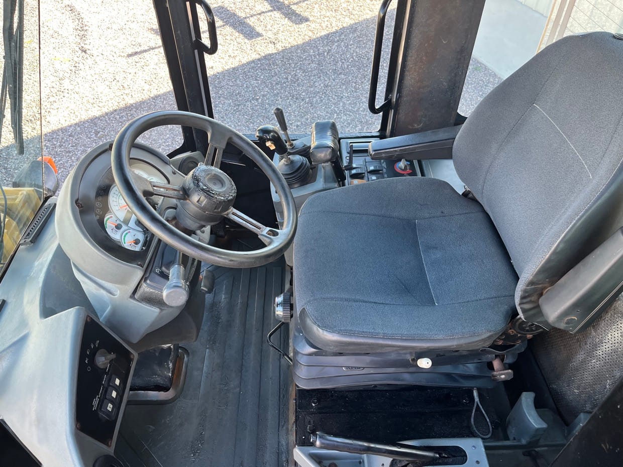 Carga frontal cat 924G — foto 5